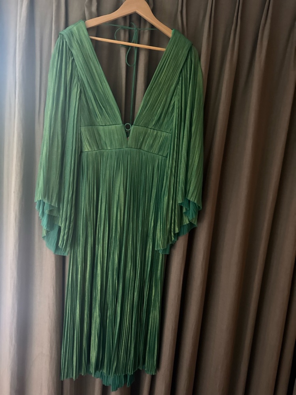 MariaLuciahohan Gorgeous Green V‑Neck Midi Dress Size 6